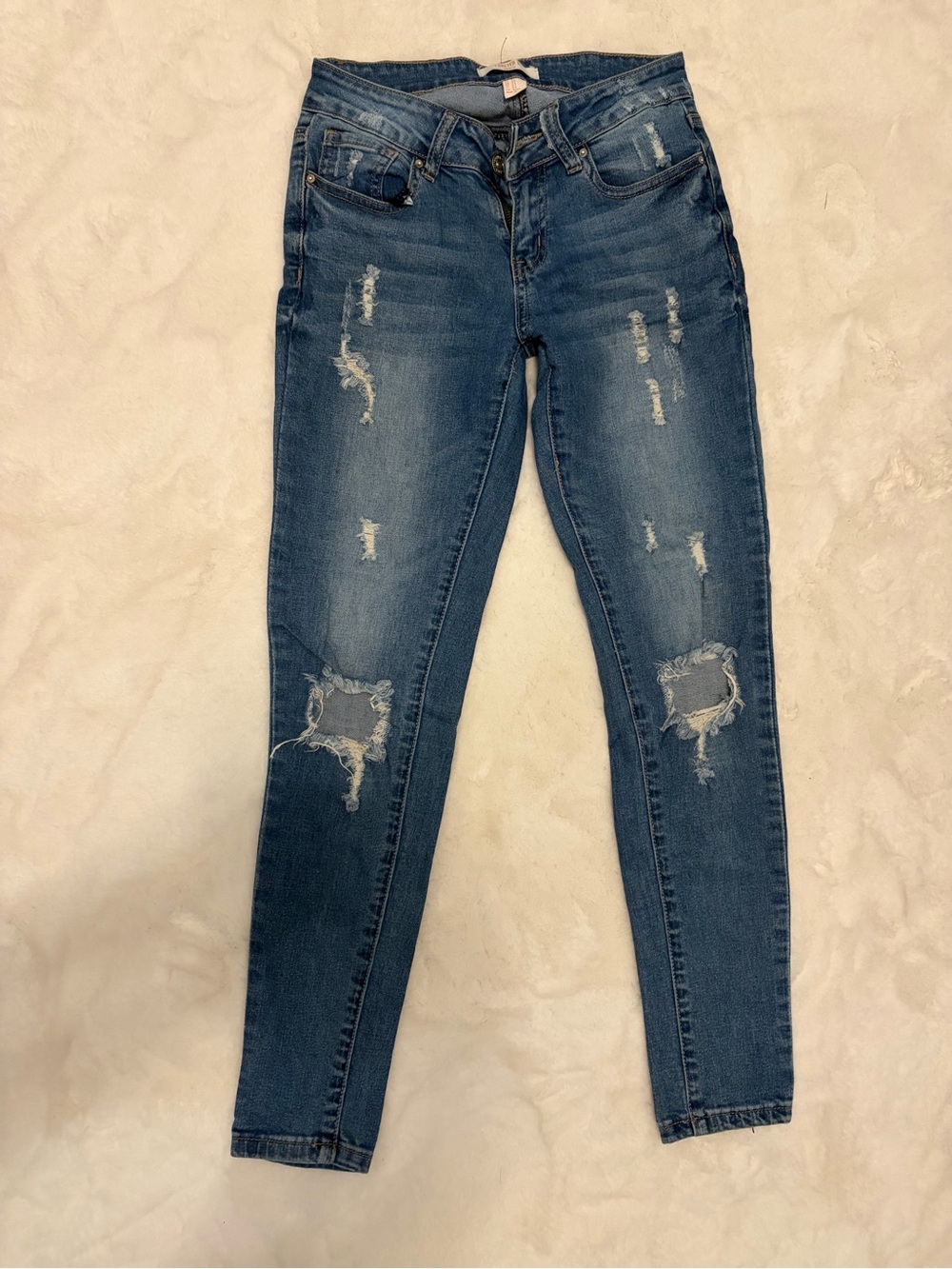 FOREVER 21 Women's Dark Blue Distressed Skinny Jeans